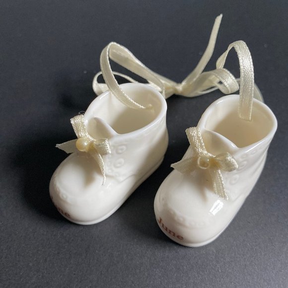 🎁 June Baby Porcelain Baby Booties Ornament - Picture 9 of 10
